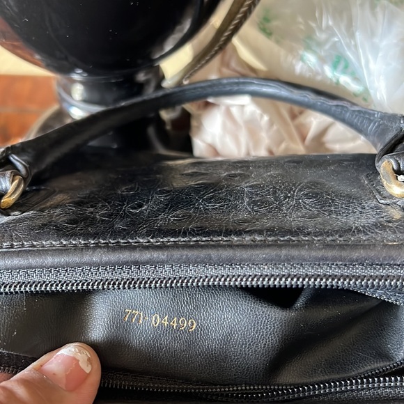 Fendi bag - Picture 13 of 17